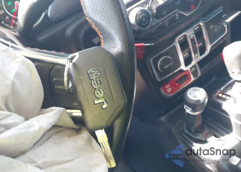 2021 Jeep Gladiator Mojave 4X4 z USA, uszkodzony, nr VIN 1C6JJTEG2ML519703